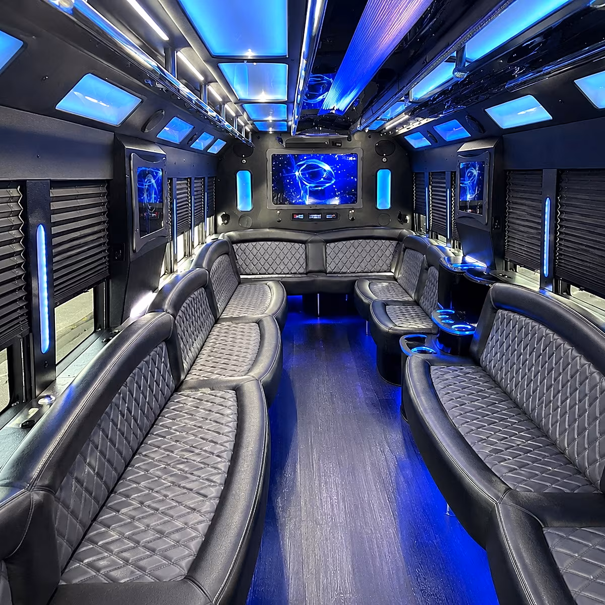 Rent a Bus to Queen Mary