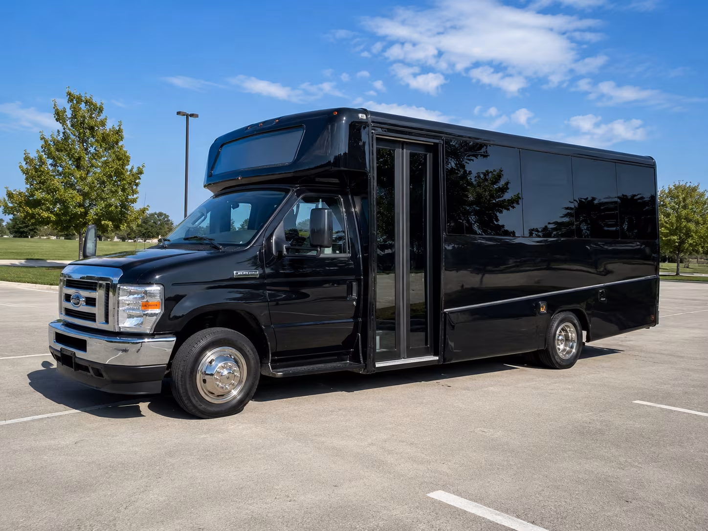 Long Beach Airport Shuttle & Transportation party bus exterior