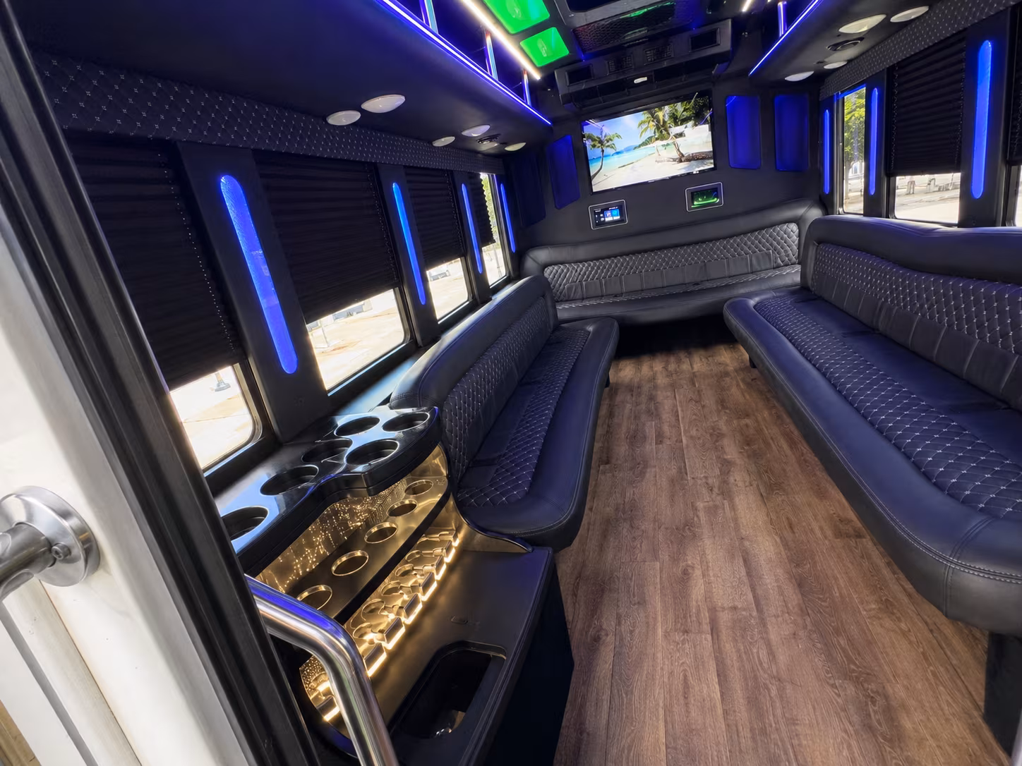 Long Beach Prom & Homecoming Transportation group transportation