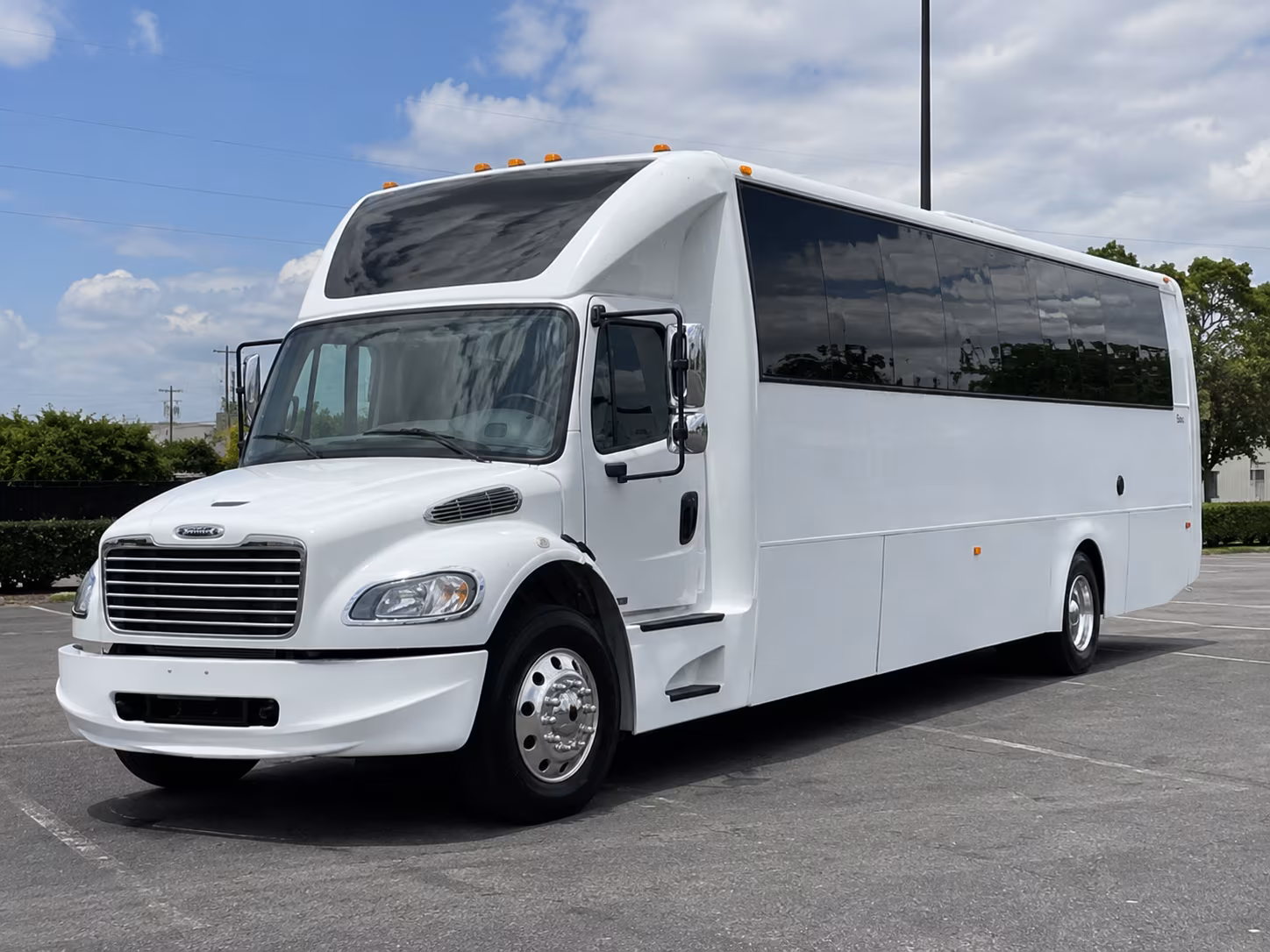 Long Beach Winery Tour & Pub Crawl Transportation group transportation