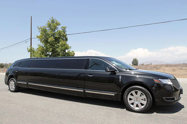 Long Beach 8 Passenger Limo